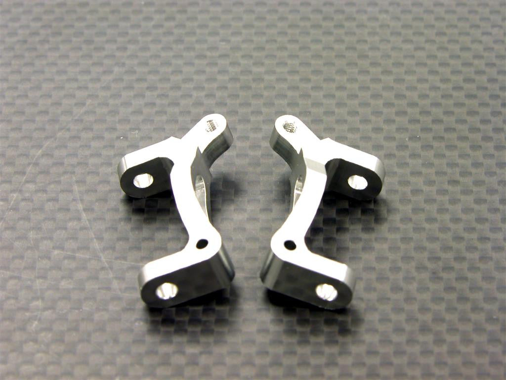 Team Associated RC18T Aluminum C-Hub - 1Pr Silver