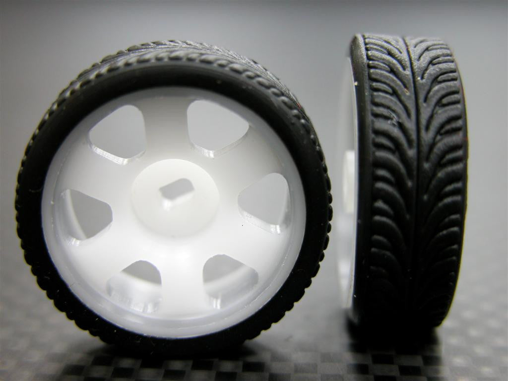 Kyosho Mini-Z AWD Delrin Front/Rear Ridge Rims (6P, 3.5mm Off Set, Width 8.3mm) With Tires - 1Pr Set White