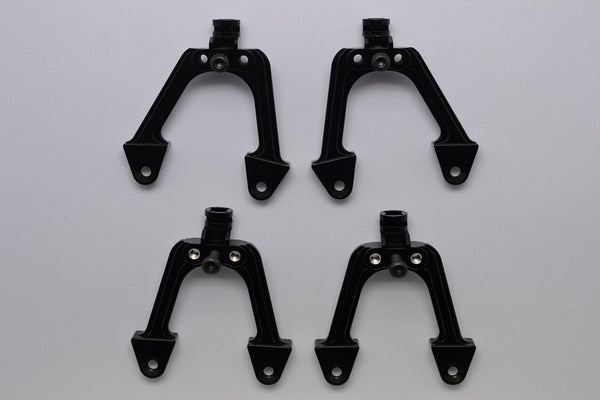 Axial SCX10 Aluminum Front + Rear Support Tower - 1 Set Black