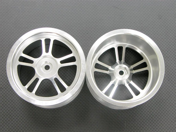 Traxxas Revo Aluminum Front/Rear Rims (5 Star) - 1Pr Silver